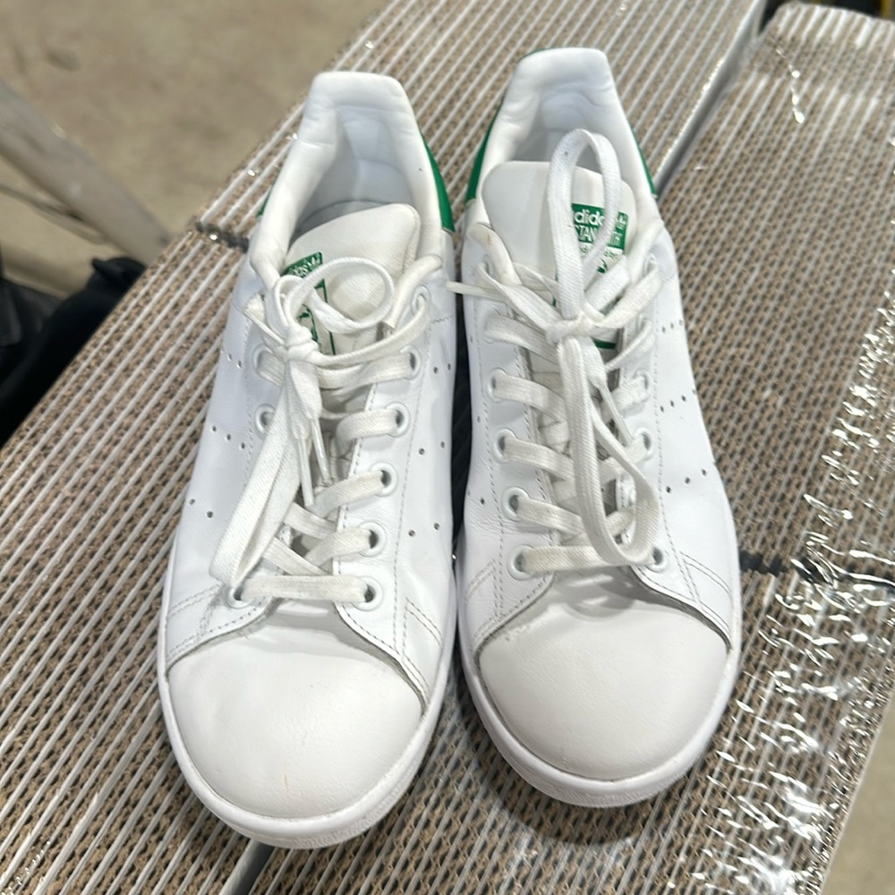 Adidas Stan Smith size US4 Like New